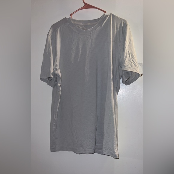 Lululemon men’s grey T-Shirt - Picture 1 of 3